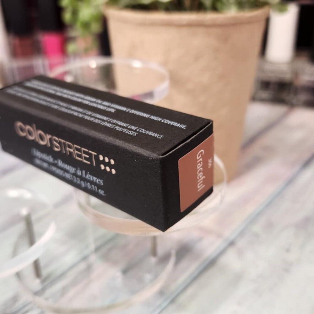 Color Street Lipstick - Grateful - Picture 3 of 4